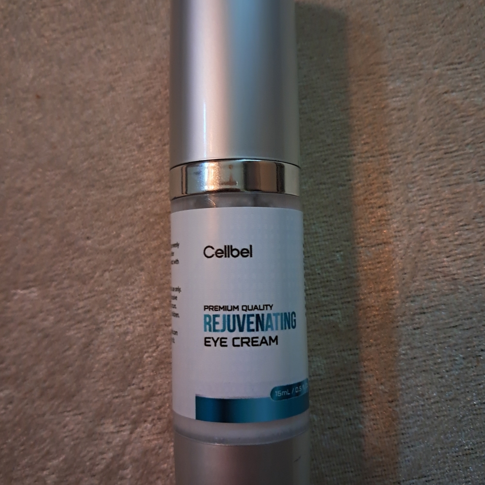 Rejuvenating Eye Cream - Silver and White
